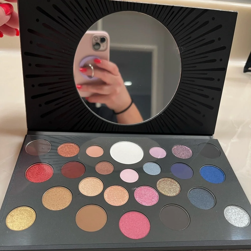 MAC Silver Glitter Makeup Palette